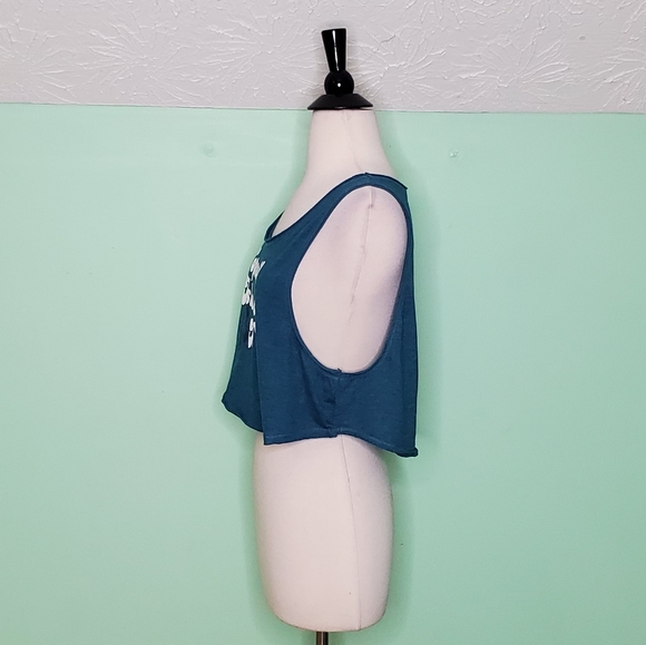 Oversized Beach Crop Tank Top - Picture 4 of 6